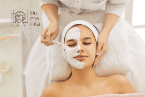 Descubra os benefícios da limpeza de pele personalizada, aprenda o passo a passo profissional e receba dicas valiosas para manter sua pele saudável e bonita. Conheça os segredos dos especialistas em estética facial.